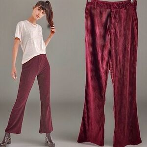 Urban Outfitters NWOT Cassidy Ribbed Velvet Burgundy Flared Pants, Size 4